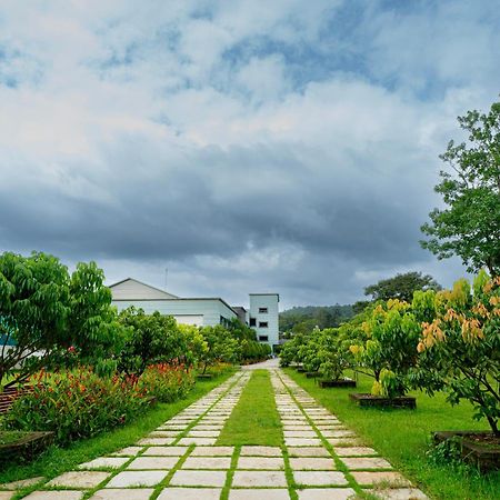 The Sanihara Hotel & Resort Витири Екстериор снимка