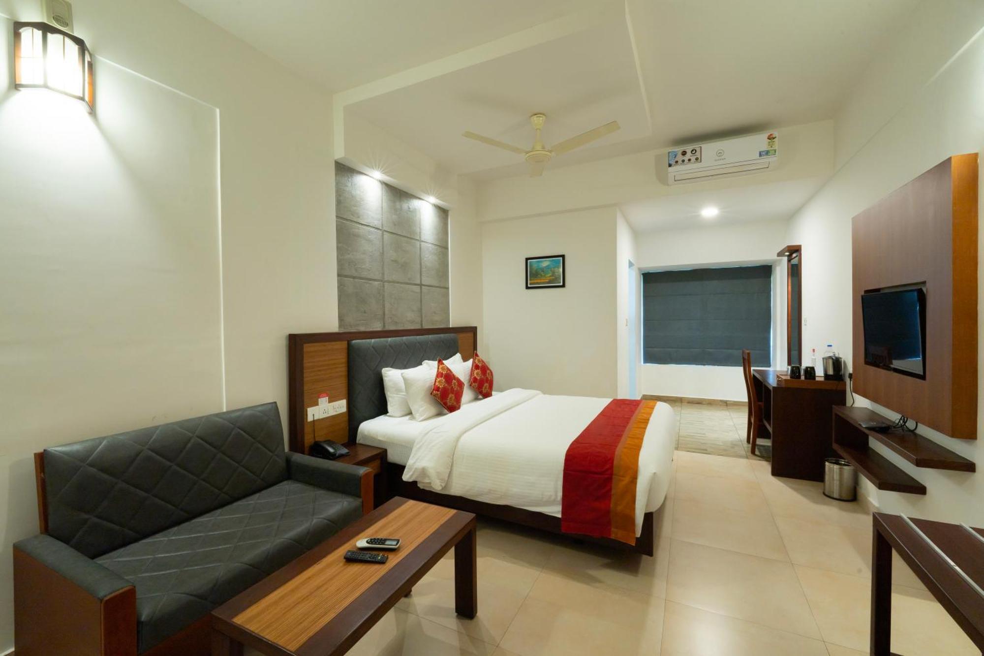 The Sanihara Hotel & Resort Витири Екстериор снимка