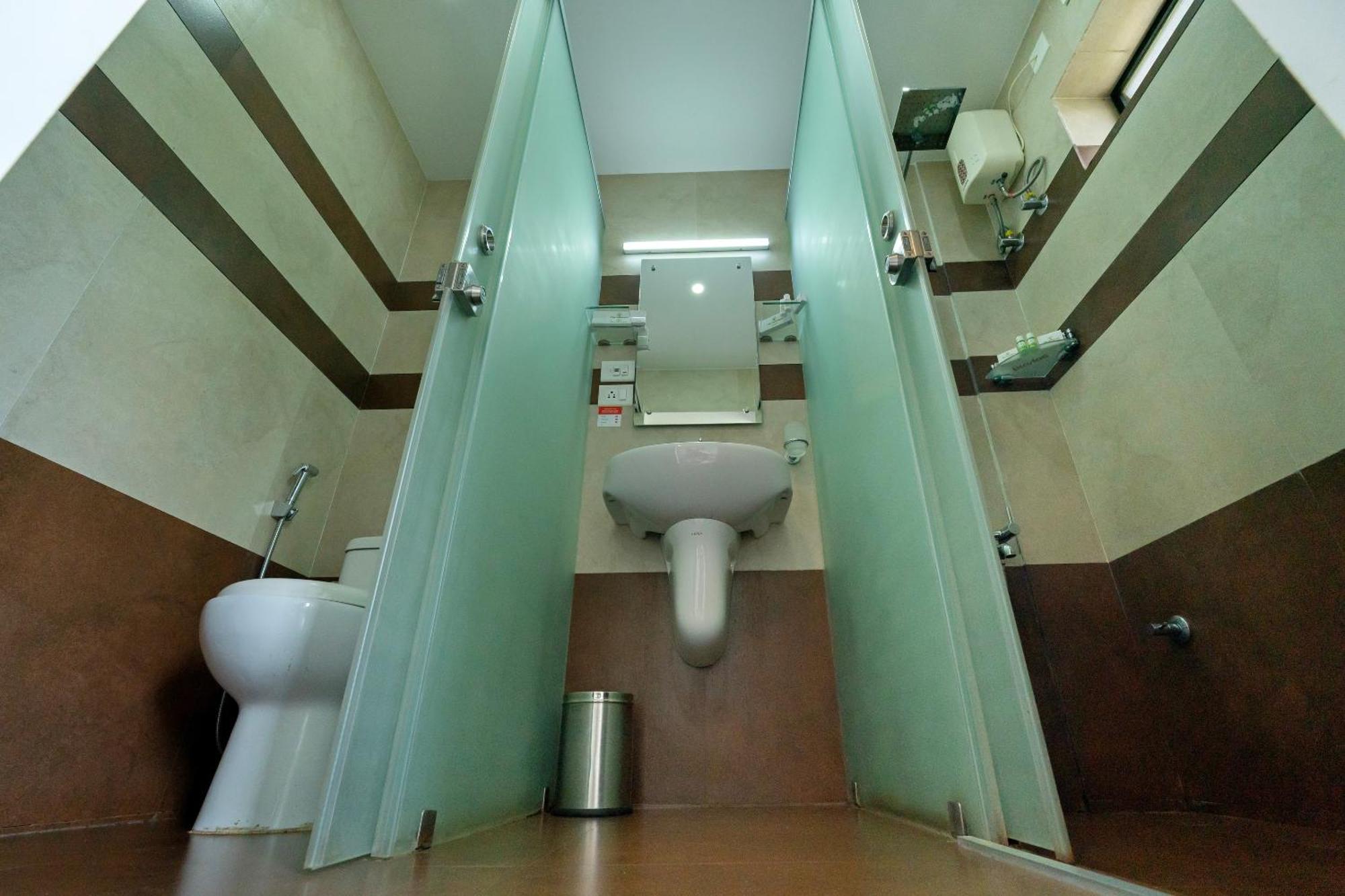 The Sanihara Hotel & Resort Витири Екстериор снимка