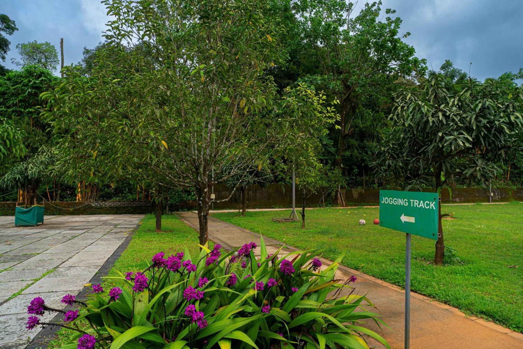 The Sanihara Hotel & Resort Витири Екстериор снимка